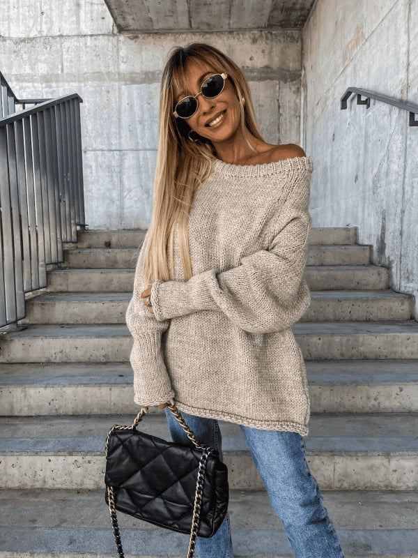 Luźny sweter damski z dekoltem typu off-shoulder – Amira
