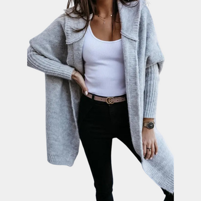 Sweter damski z kapturem – Mireille
