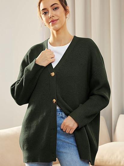 Lekki kamizelka V-neck z zapięciem na guziki - Lana-Trend Polska