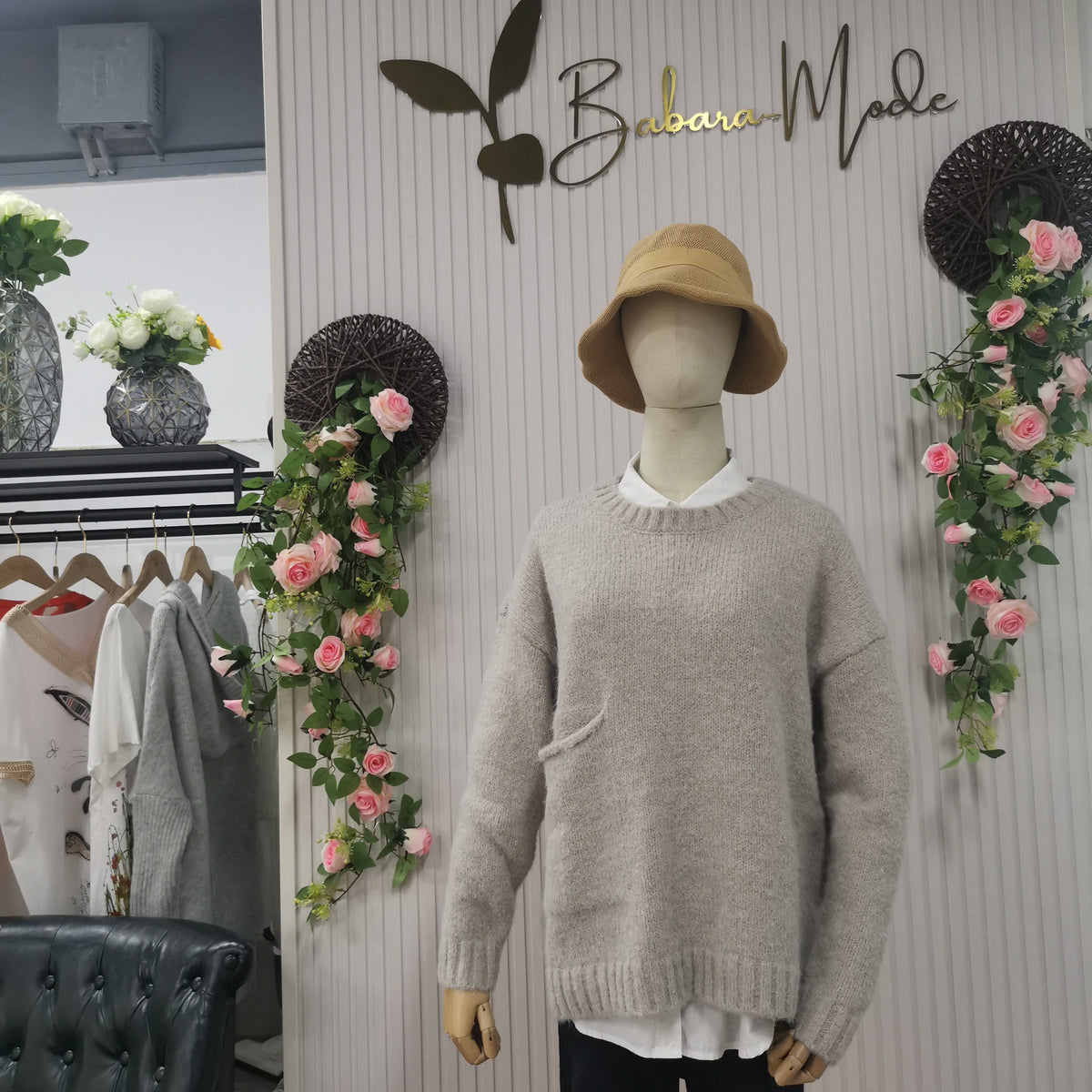 Oversized Sweter Dziurkowany - AutumnComfort-S-Trend Polska