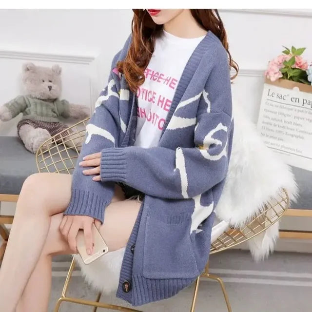 Sweter kardigan z figlarnym nadrukiem i zapięciem na guziki - Nova-Niebieski-XS-Trend Polska