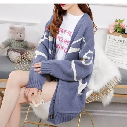Sweter kardigan z figlarnym nadrukiem i zapięciem na guziki - Nova-Niebieski-XS-Trend Polska