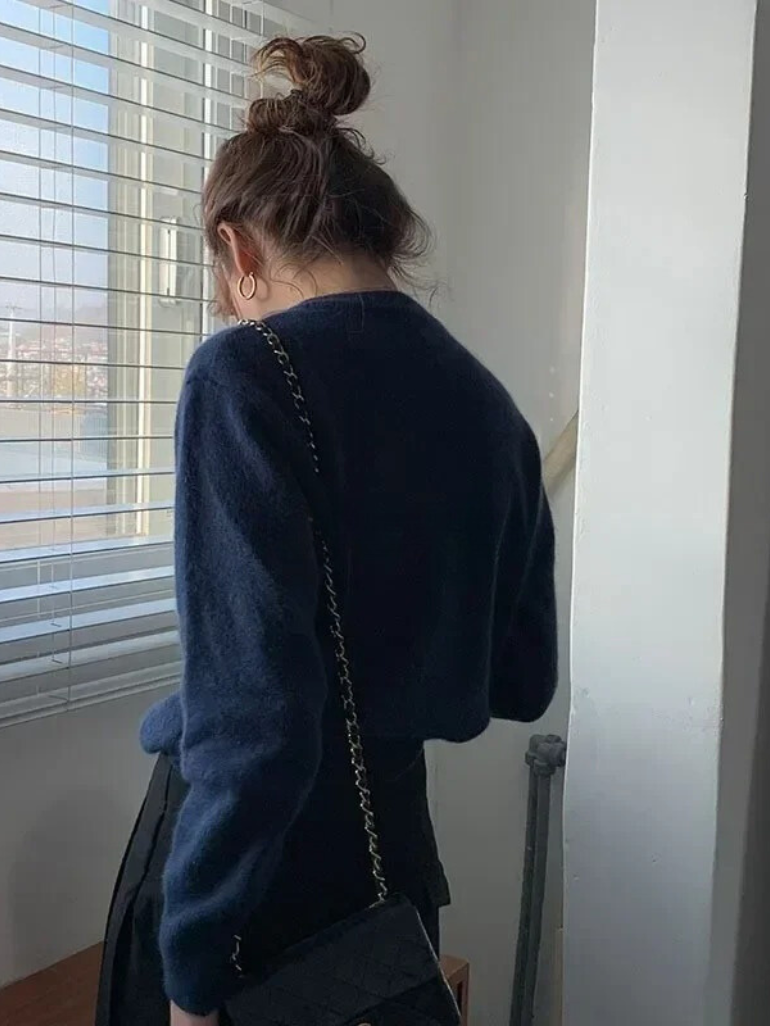 Wygodny Sweter Damski z O-dekoltem - Emilia-Ciemnoniebieski-S-Trend Polska